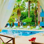 More Beach Hotel *